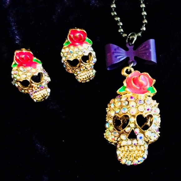 Jewelry - Sugar Skull Bling Earring & Necklace Set Jewelry - Sugar Skull Bling Earring & Necklace Set